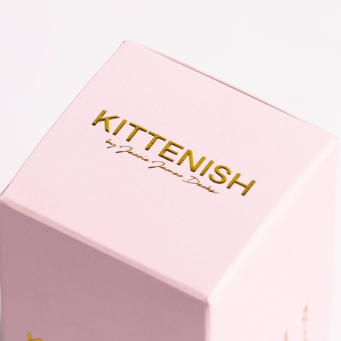 Kittenish eau de parfum by Jessie James Decker